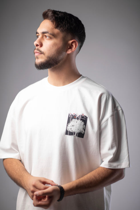 Oversized T-Shirt - The Roses Resist