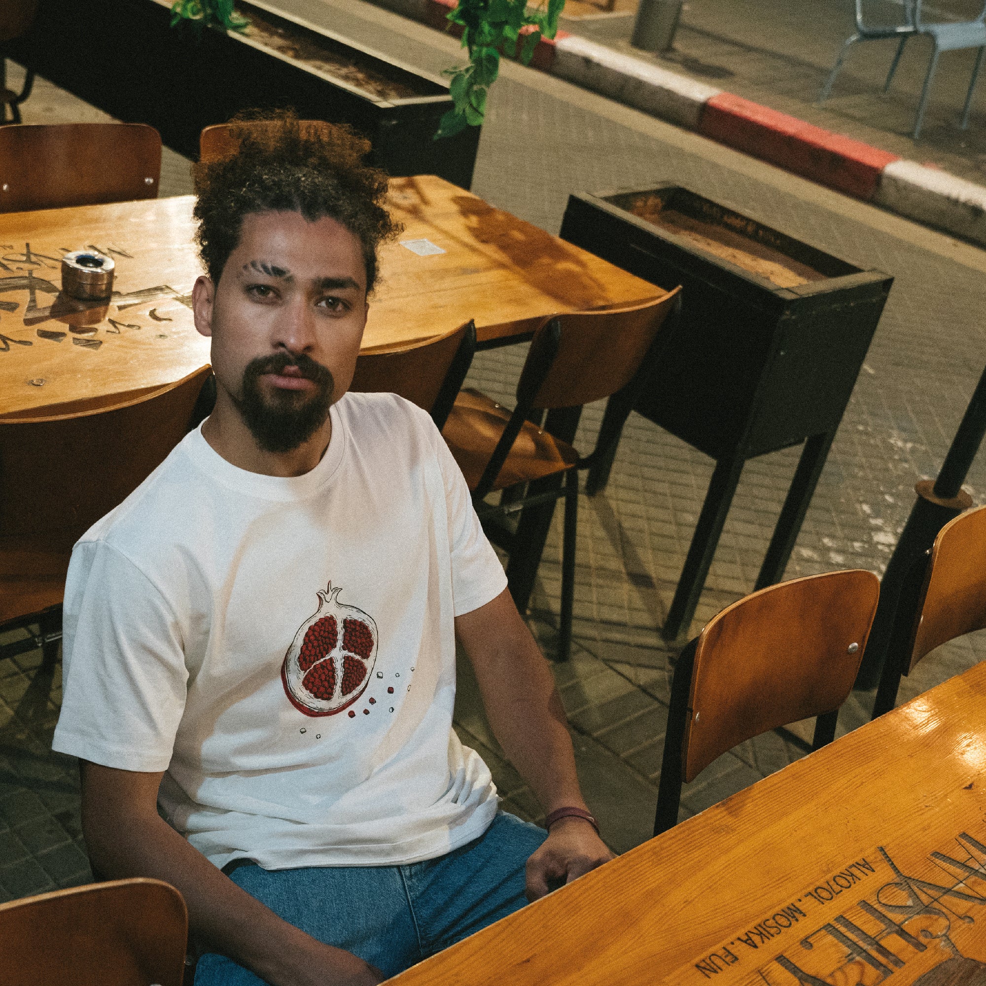 T-shirt - pomegranate
